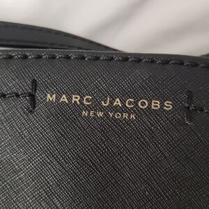 Marc Jacobs crossbody Authentic